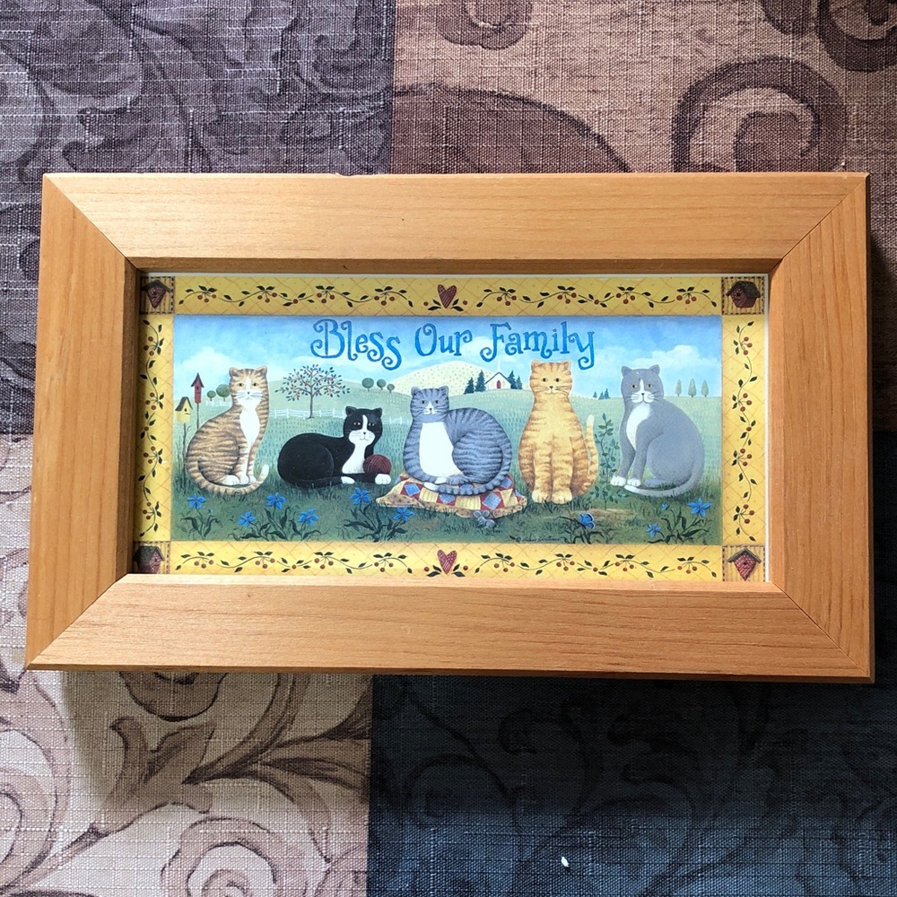 🛍️4/$15🛍️Wooden Framed Cat Art 'Bless Our Family'